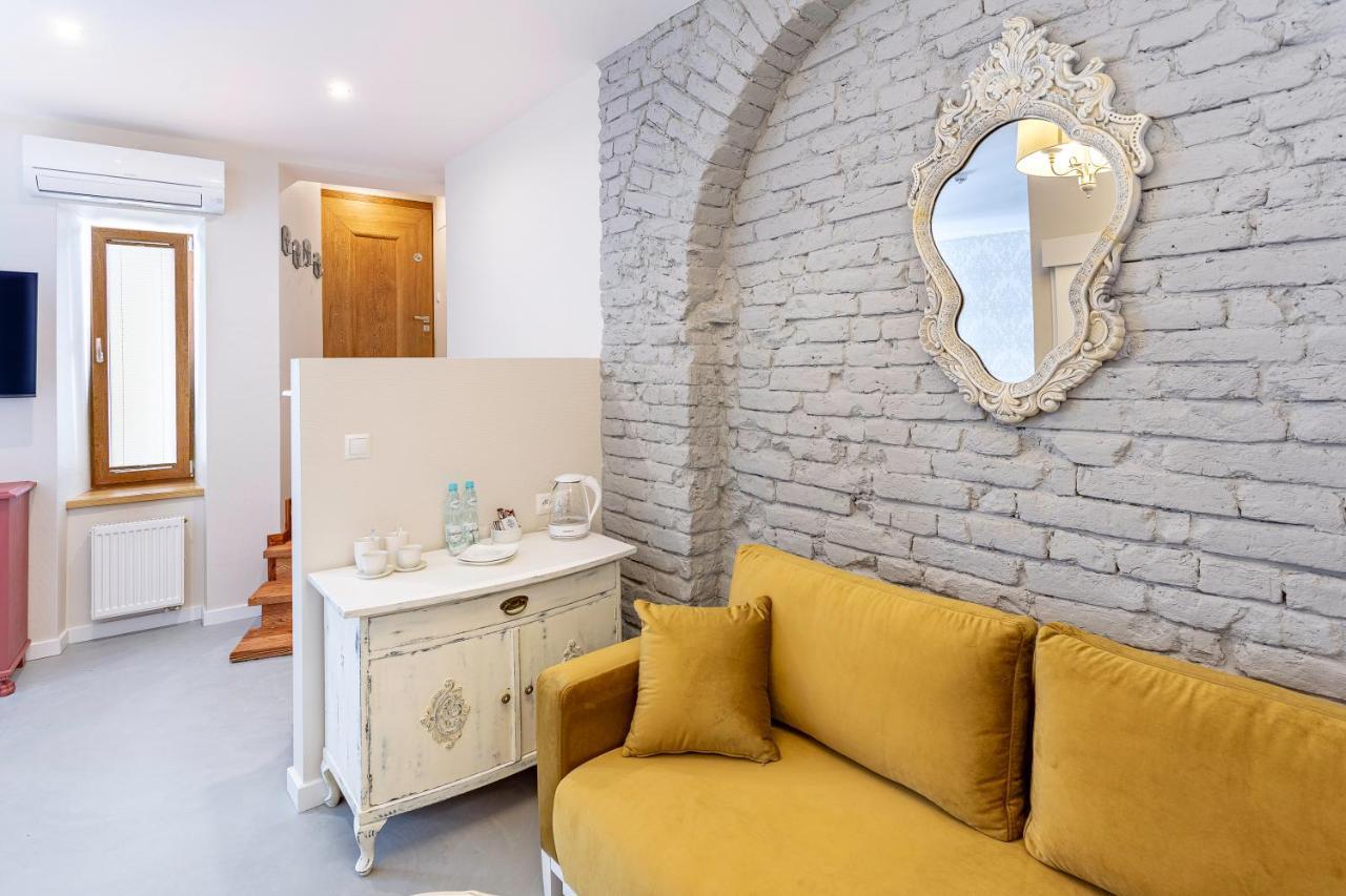 Aparthotel Zakatna B&B Tarnów Exteriör bild
