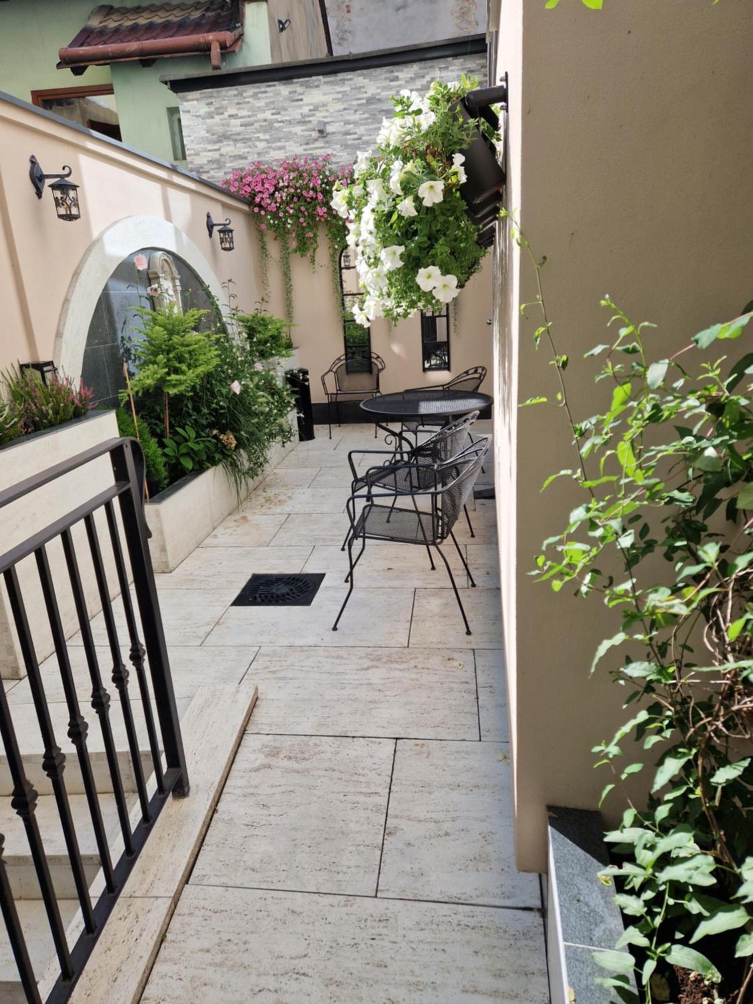 Aparthotel Zakatna B&B Tarnów Exteriör bild