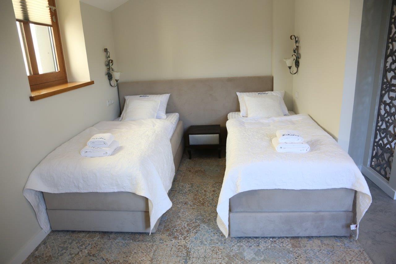 Aparthotel Zakatna B&B Tarnów Exteriör bild