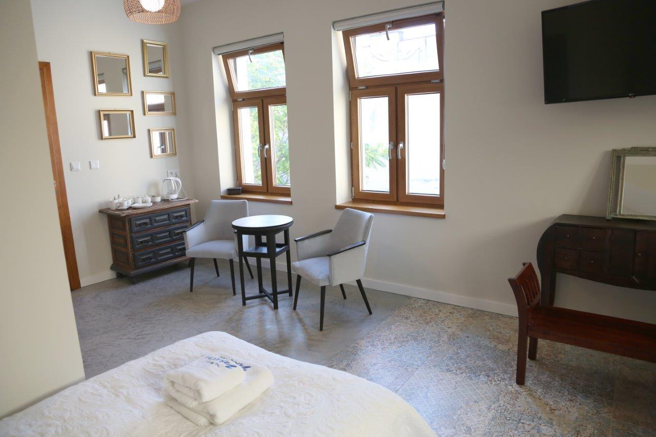 Aparthotel Zakatna B&B Tarnów Exteriör bild